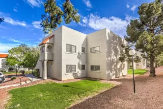 Photo #3: 2186490 Listing