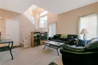 Photo #6: 2186536 Listing