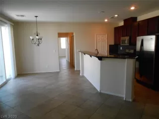 Photo #3: 2186584 Listing 