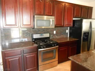 Photo #4: 2186584 Listing 