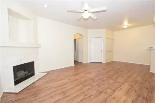 Photo #2: 2186638 Listing 