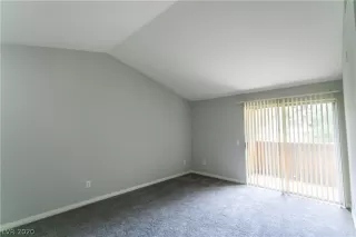 Photo #3: 2186684 Listing