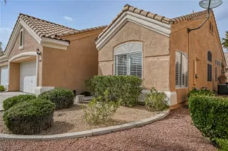 Photo #2: 2186724 Listing