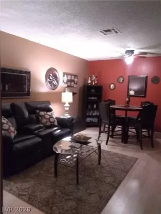 Photo #1: 2186854 Listing