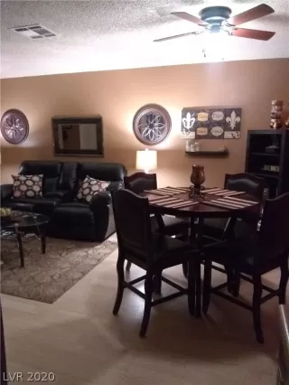 Photo #4: 2186854 Listing