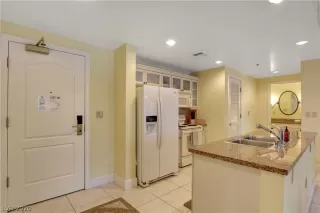 Photo #2: 2186859 Listing