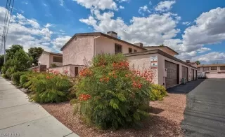 Photo #3: 2186886 Listing 