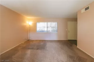 Photo #4: 2186890 Listing