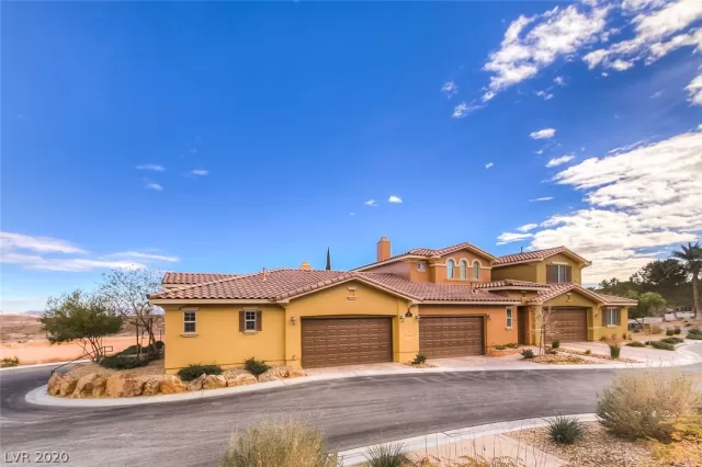 MLS: 2186964 Condo For Sale