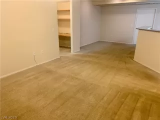 Photo #6: 2187076 Listing