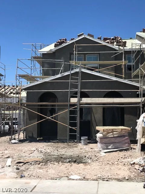 MLS: 2187100 Condo For Sale