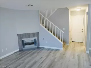 Photo #4: 2187170 Listing