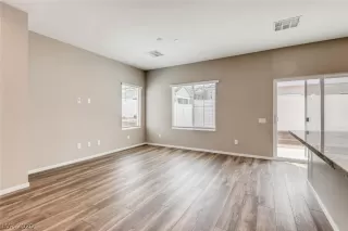 Photo #1: 2187221 Listing 