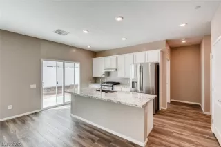 Photo #4: 2187221 Listing 