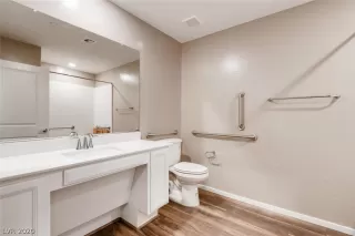 Photo #6: 2187221 Listing 