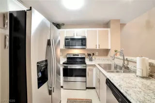 Photo #5: 2187239 Listing