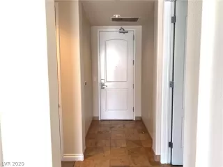 Photo #5: 2187260 Listing 