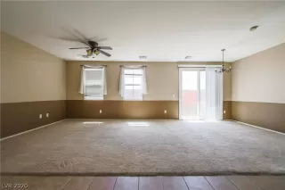 Photo #3: 2187261 Listing