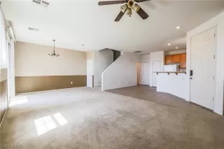 Photo #4: 2187261 Listing