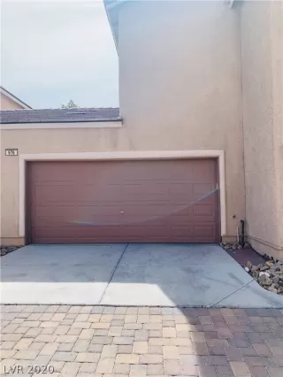 Photo #2: 2187309 Listing