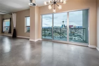 Photo #4: 2187362 Listing