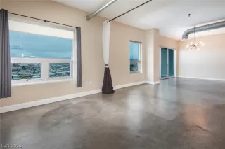 Photo #5: 2187362 Listing