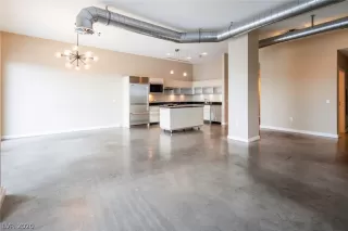 Photo #6: 2187362 Listing