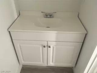 Photo #6: 2187531 Listing