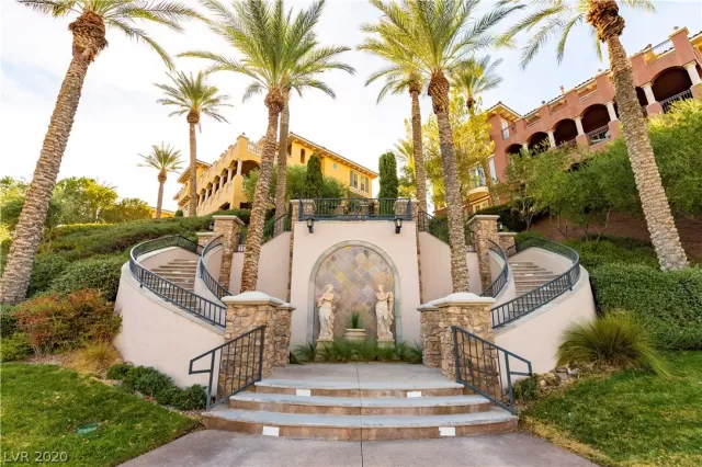 MLS: 2187582 Condo For Sale