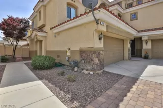 Photo #3: 2187735 Listing 