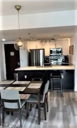 Photo #5: 2187744 Listing 