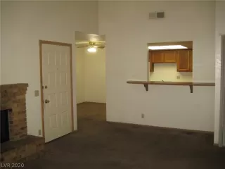 Photo #5: 2187760 Listing 