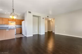 Photo #6: 2187901 Listing