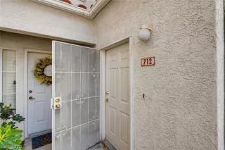 Photo #3: 2187907 Listing