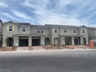 Photo #1: 2187938 Listing