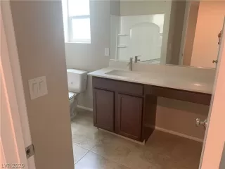 Photo #2: 2187938 Listing