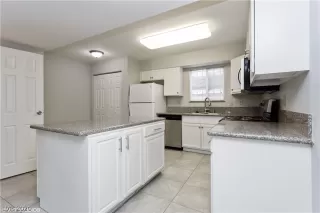 Photo #6: 2187961 Listing 