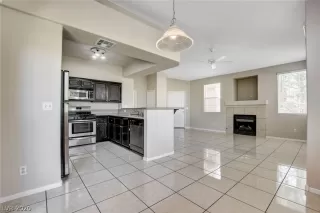 Photo #6: 2187972 Listing 