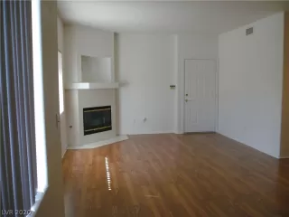 Photo #6: 2188218 Listing