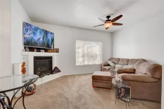 Photo #3: 2188248 Listing
