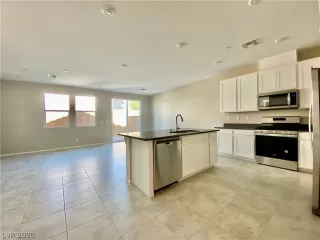 Photo #2: 2188280 Listing 