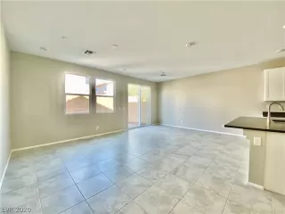 Photo #3: 2188280 Listing 