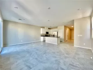 Photo #4: 2188280 Listing 