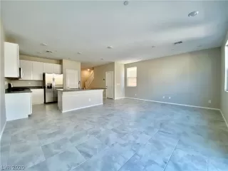 Photo #5: 2188280 Listing 