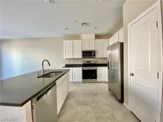 Photo #6: 2188280 Listing 