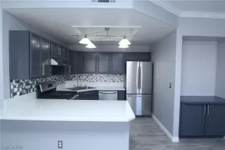 Photo #3: 2188293 Listing 