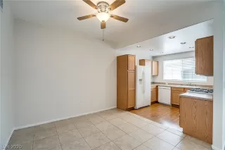 Photo #3: 2188312 Listing