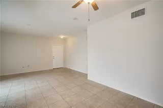 Photo #5: 2188312 Listing