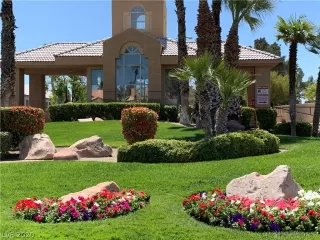 Photo #1: 2188373 Listing 