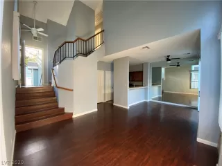 Photo #4: 2188401 Listing 